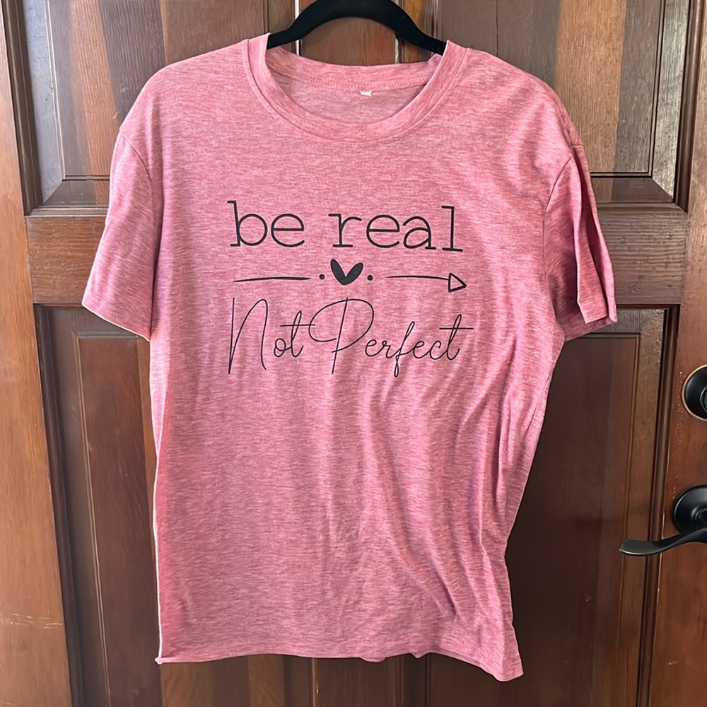 Size M cotton graphic tee